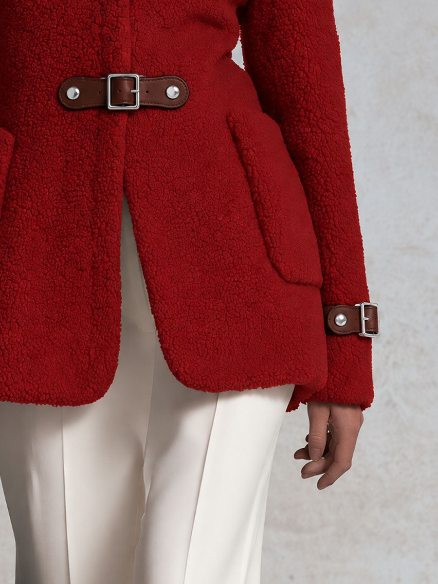 Adela | Abrigo rojo de polar con cuello alto