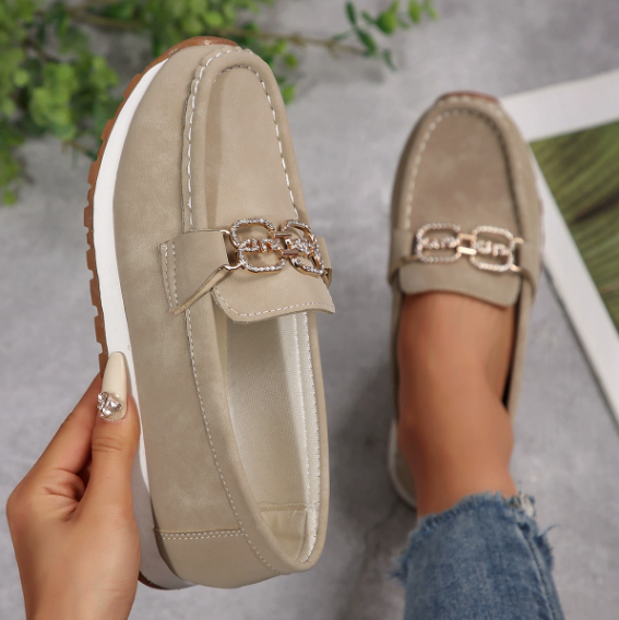 Esmeralda | Mocasín elegante con hebilla en forma de rombo