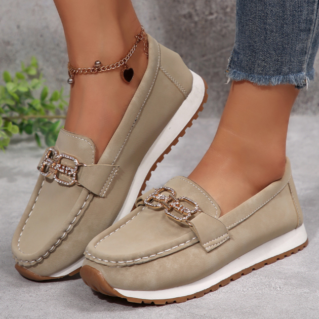 Esmeralda | Mocasín elegante con hebilla en forma de rombo