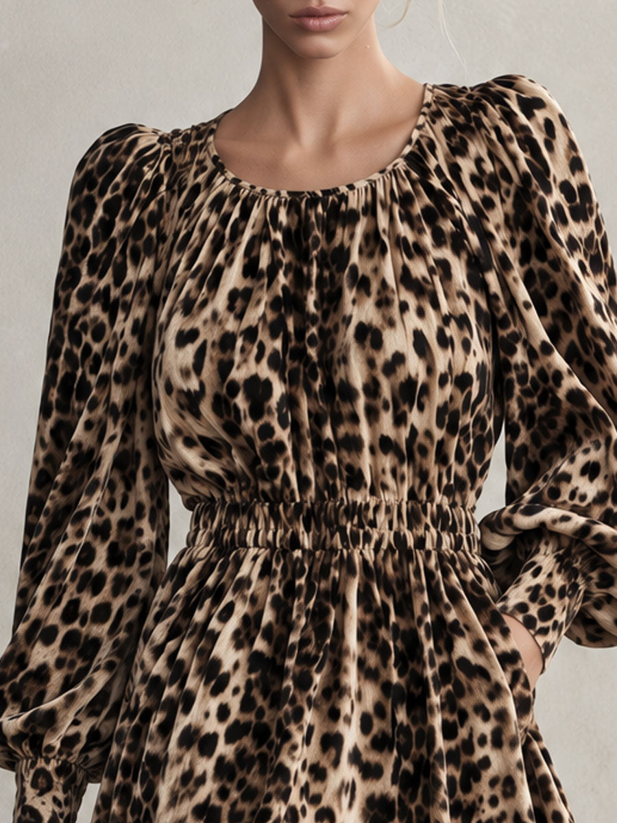 Inma | Vestido corto de terciopelo de leopardo con manga abullonada
