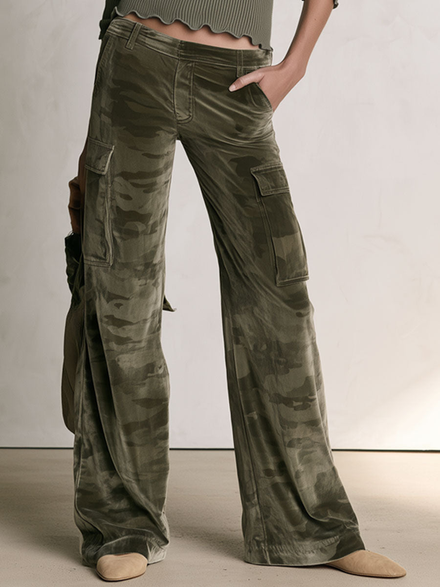 Silvia | Conjunto de jersey verde y pantalón cargo de terciopelo