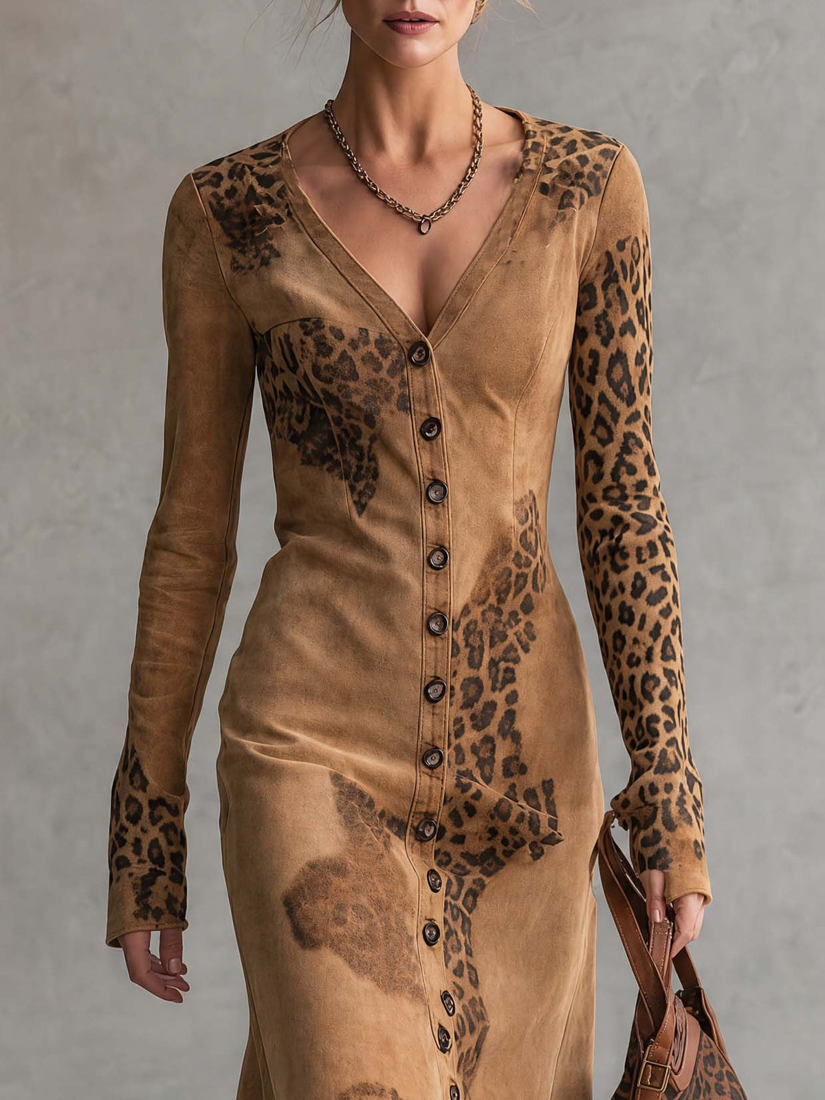 Lola | Vestido midi de antelina con detalles de leopardo