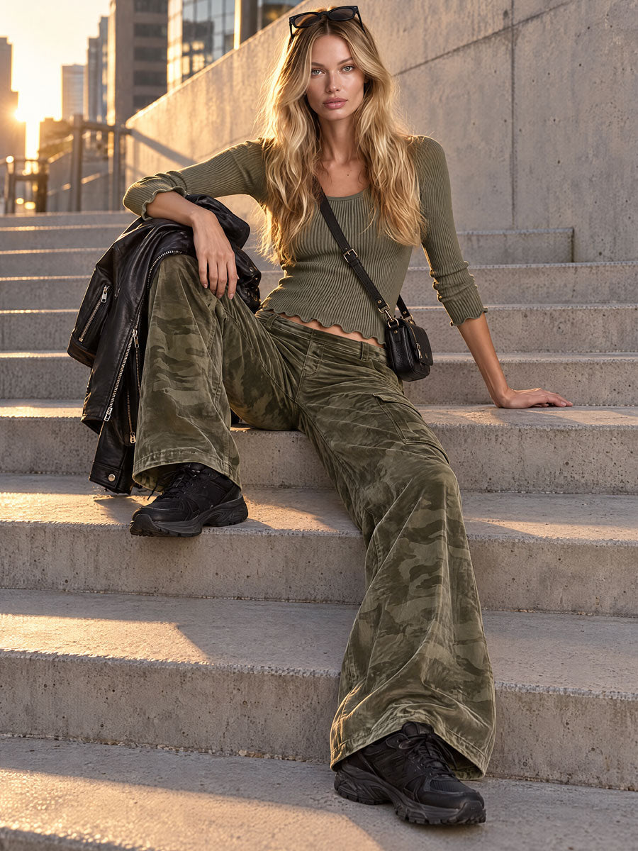Silvia | Conjunto de jersey verde y pantalón cargo de terciopelo