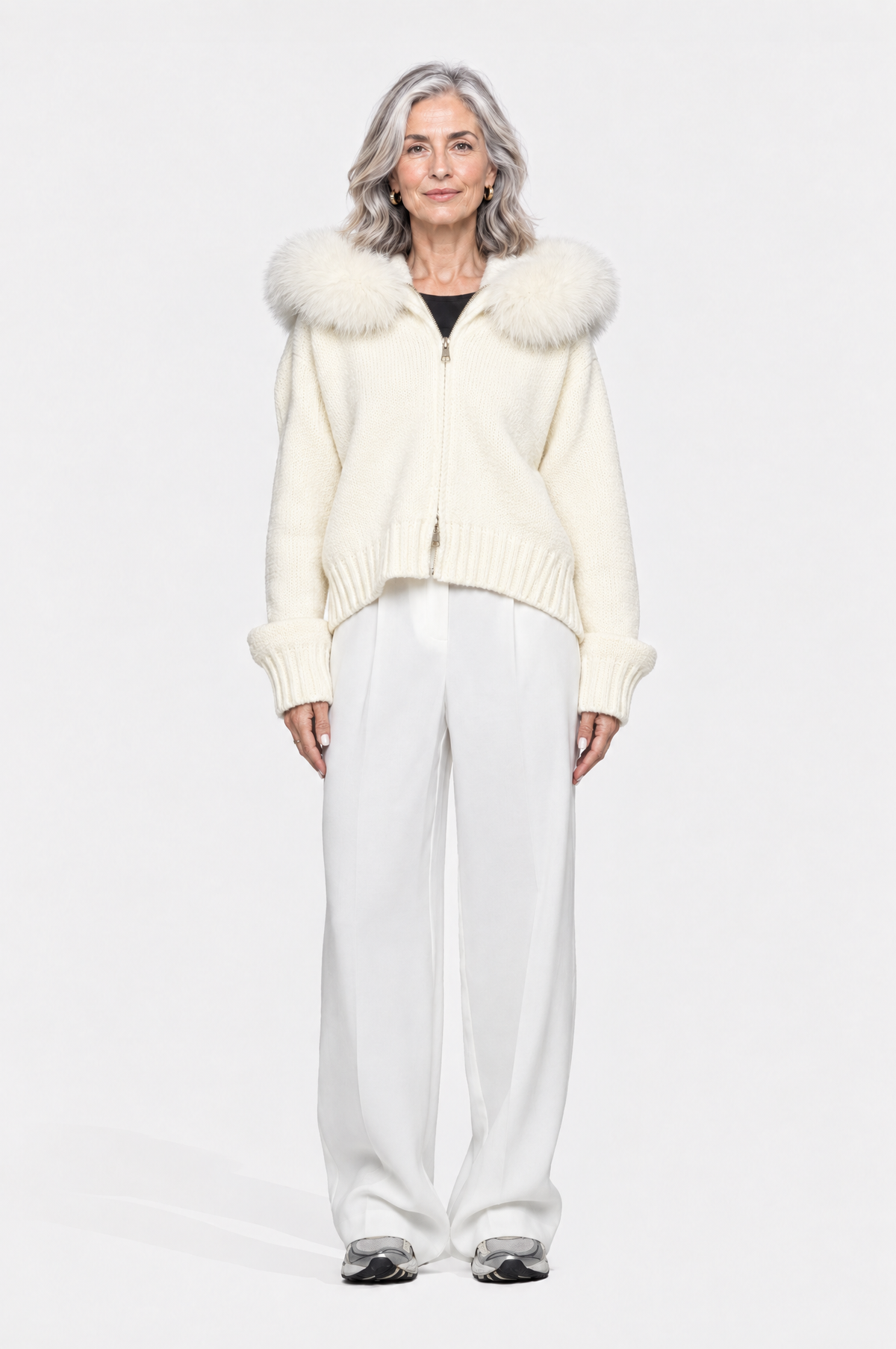 Martina | Elegante chaqueta de punto con capucha de piel