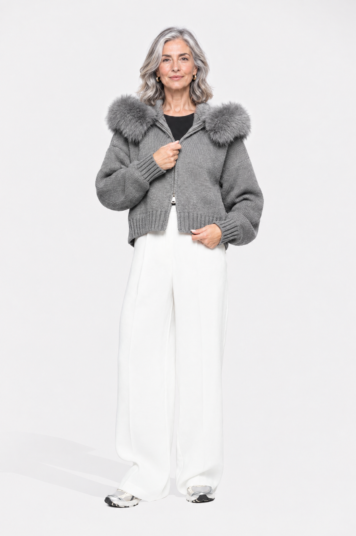 Martina | Elegante chaqueta de punto con capucha de piel